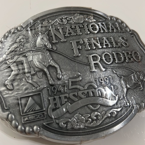 1997 Hesston National Finals Rodeo “50 Anniversary” Belt Buckle NEW Pewter - Picture 5 of 5